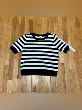 NWOT CAbi Black and White Striped Short-Sleeve Knit Top with Sleeve Tie